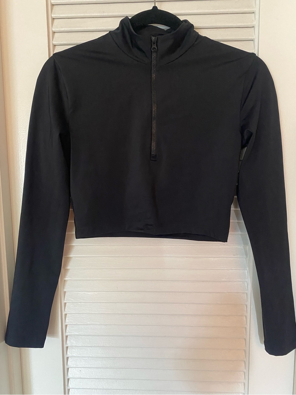 Jolyn Tofino Long-Sleeve Cropped Rash Guard